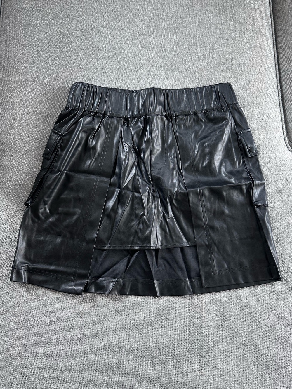 ORTTU Black Faux Leather Cargo Mini Skirt Small